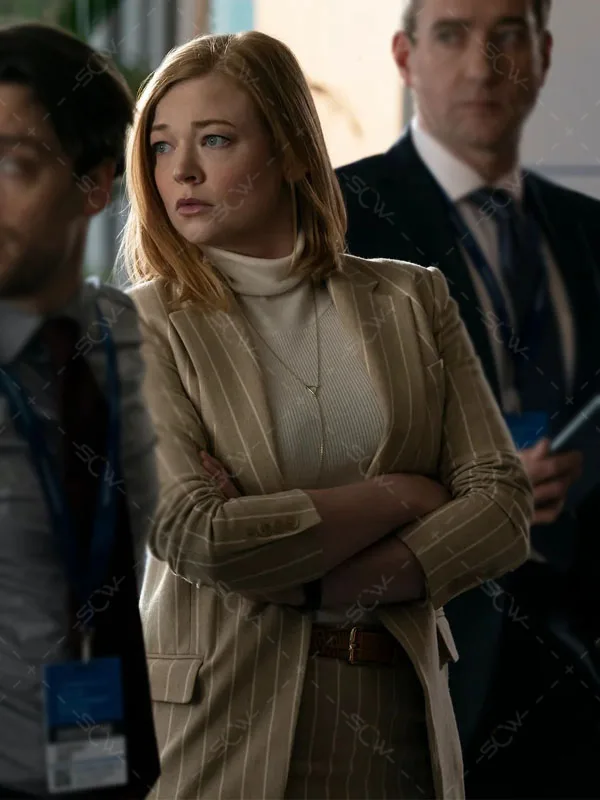 Hereu Calella Bag worn by Shiv Roy (Sarah Snook) as seen in Succession  (S04E01)